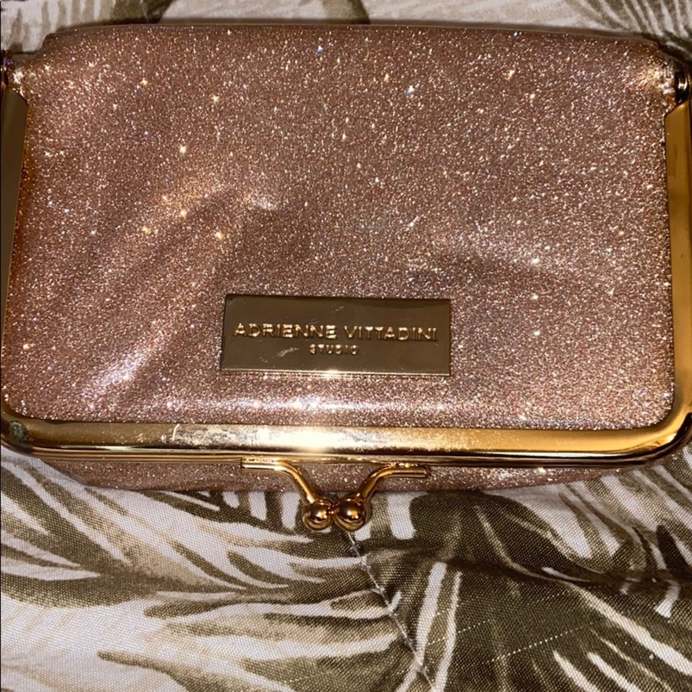Coin purse By adrienne vittadini